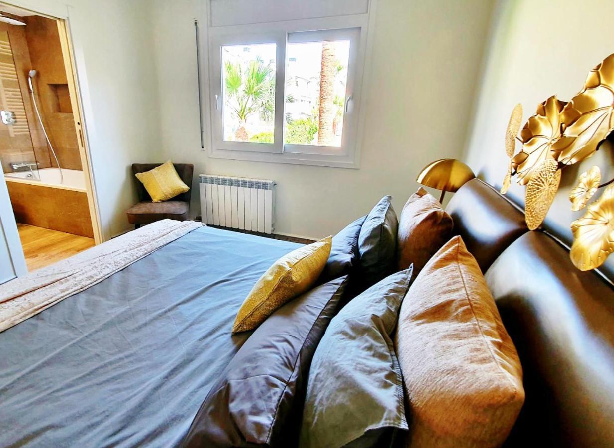 Cheerful Townhouse Center Sitges 5 Bedrooms Pool And Terrace Kültér fotó
