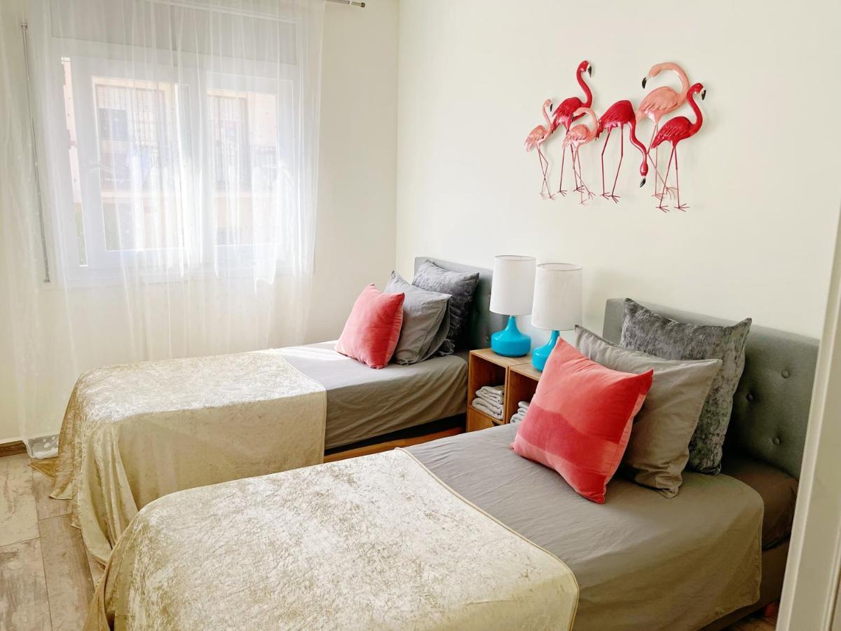 Cheerful Townhouse Center Sitges 5 Bedrooms Pool And Terrace Kültér fotó